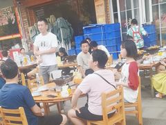 -宏兴烤鱼山庄(宣恩总店)