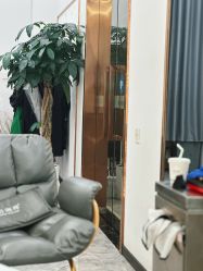 -V8潮牌·接发烫染连锁