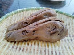 特色辣卤鸭头-去吃小龙虾·江湖菜·烧烤(南滨路店)
