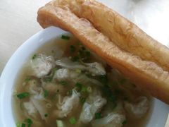 -张阿三馄饨店