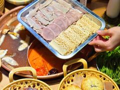 -洱火云南酸菜牛肉火锅(石景山当代商城店)