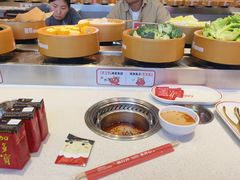 -龍歌自助小火锅(市北CBD万达店)