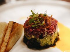 牛肉塔塔配牛油果黑橄榄酱-Solo(衡山路店)