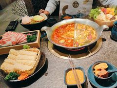 -湊湊火锅·茶憩(打浦桥日月光店)