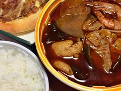-老牌坊云南鱼豆花火锅(爱建店)