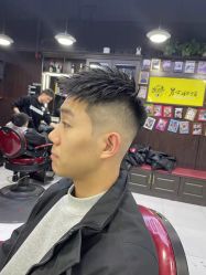 -Barber潮先生男士理发店