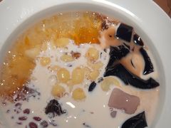 -RUXU入续糖水铺与包(卓悦中心店)