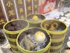 -川骄海鲜自助(王府井奥莱UP TOWN店原世界之花店)