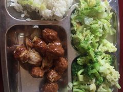 -北京外国语大学东院食堂