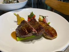 澳洲安格斯嫩牛柳和香煎鹅肝配蔬-at cafe 意大利餐厅(集美店)