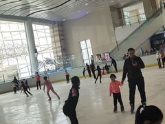 -冰纷万象滑冰场(沈阳万象城店)