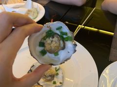 -大中华希尔顿酒店-念自助餐·嗨啤·小龙虾