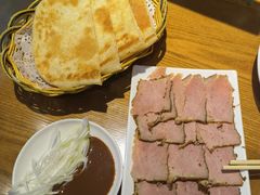 -李连贵熏肉大饼(中街盛京龙城店)