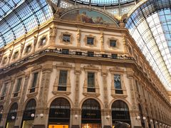 -文艺复兴百货(米兰大教堂广场店)