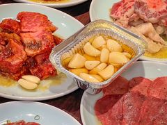 红肉拼盘-蒜香焼肉PURUSHIN(马场路店)