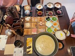 -银米·云南传统过桥米线(双廊黑金冠店)