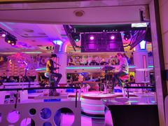 -巴特餐饮6加1音乐餐吧·新疆菜