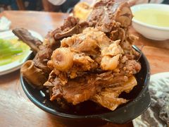 -宝瑞门钉肉饼店