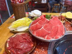 -赵美丽·重庆社区火锅·直营店(火车东站·中豪国际店)