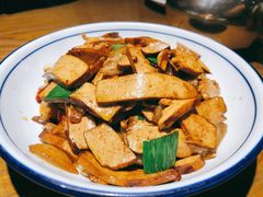 香干炒回锅肉-肖记公安牛肉鱼杂馆· 省级非物质文化遗产(仁和路店)