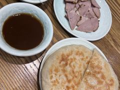 熏肉大饼-李连贵酒家熏肉大饼(昆明街店)