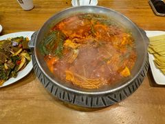 -喇喇排骨火锅·传统韩式脊骨汤(望京西园总店)