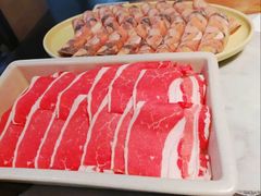 -尚尚仙·酸汤猪手·猪肚鸡火锅(华联万柳购物中心店)