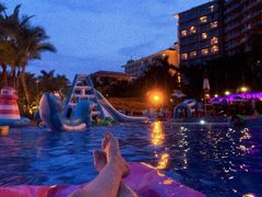 -海口观澜湖火山温泉谷