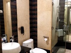 -南洋冠盛酒店(广州天河公园地铁站店)