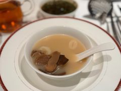 -洋房火锅(上海新天地南北里店)