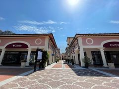 -佛罗伦萨小镇广佛名品奥特莱斯(疏港路店)