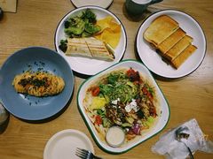 -HELLO 27 意面·沙拉·帕尼尼