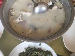 -雪湖煜辰鱼头老店(雪野湖店)