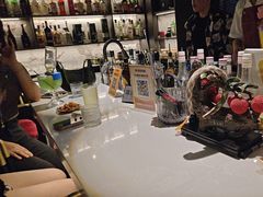 -Mx.cocktail bar