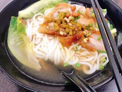 -丫丫桂林米粉(学府店)
