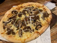 烤牛肉披萨-I HOLIC艾豪丽披萨(KKone店)
