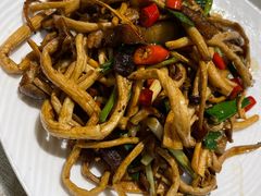 -鲜榨果汁·啤酒鱼(环岛河店)
