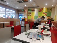 大堂-麦当劳(杭州萧山文源店)