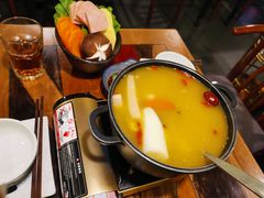 酸汤猪脚火锅-紫滇源云南生态菜(丹凤街店)