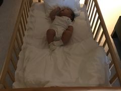 -上海滴水湖皇冠假日酒店