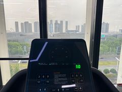 -跃动游泳健身俱乐部(新华传媒店)