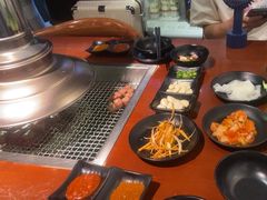 -肉甲韩国木炭烤肉(新壹街1店)