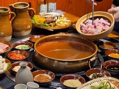 -阿山卓·野生菌火锅·纳西火塘烤肉