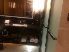-中山利和希尔顿酒店