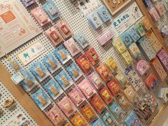 -猫的天空之城概念书店(束河店)
