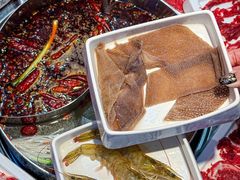 -来龍儿鲜切牛肉自助老火锅