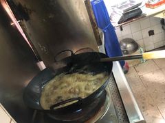 -梅记大块头爆鱼店(乍浦路店)