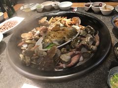 -船梆煮•蒸汽海鲜·炉火烤肉(五四广场店)