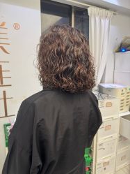 -镁连社·美联社