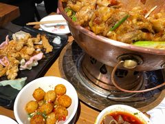 二哥芋儿蛙-炉小二铜锅牛蛙•川湘菜(三里屯店)